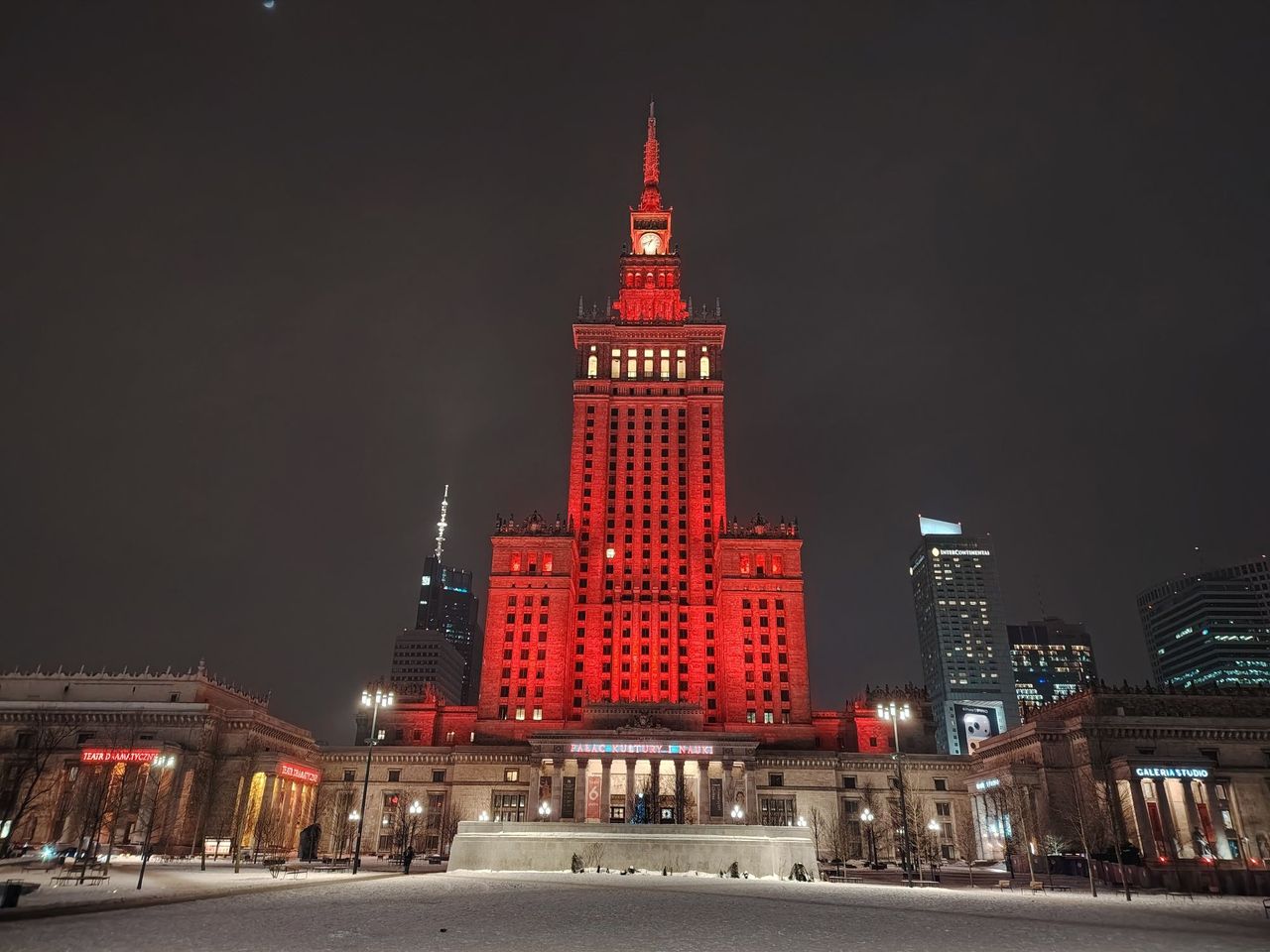 Zdjęcia nocne z Honor Magic 8 Lite