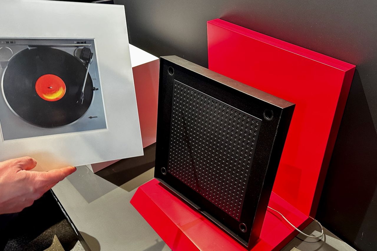 Samsung Music Frame wymiana obrazka