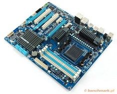 Gigabyte 990XA-UD3