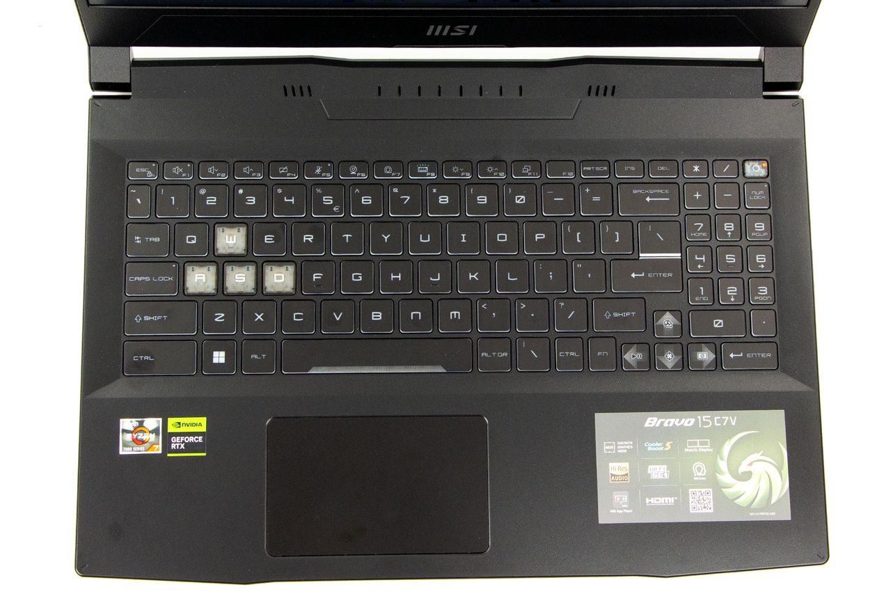 MSI Bravo 15 C7FV - klawiatura