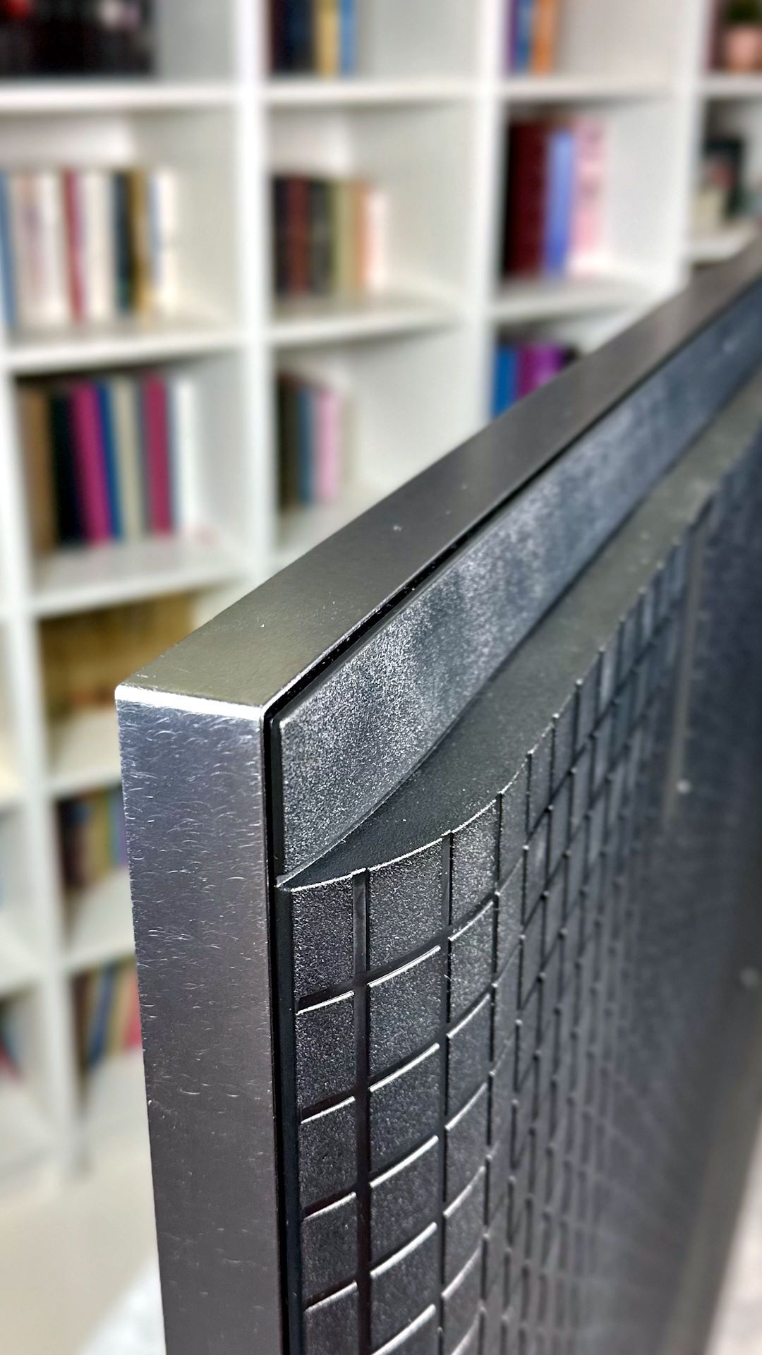 Sony Bravia 9 (65XR90) - ramka