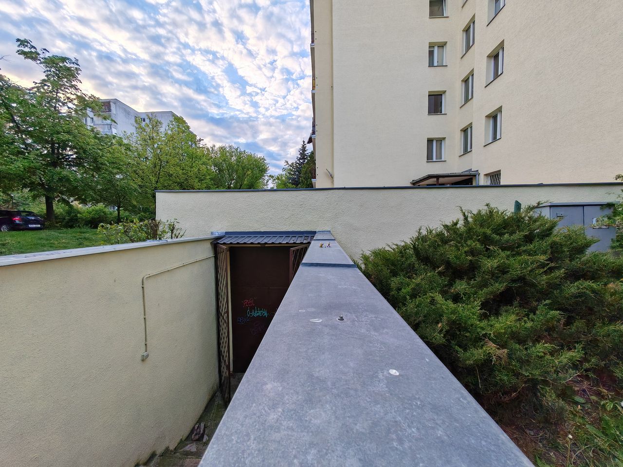 Zdjęcią przy ustawieniu powiększenia (od lewej): 0,5x, 1x, 2x, 3x, 6x, 10x, 30x