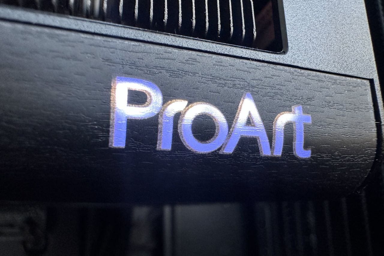 ASUS GeForce RTX 5080 ProArt OC Edition - RGB