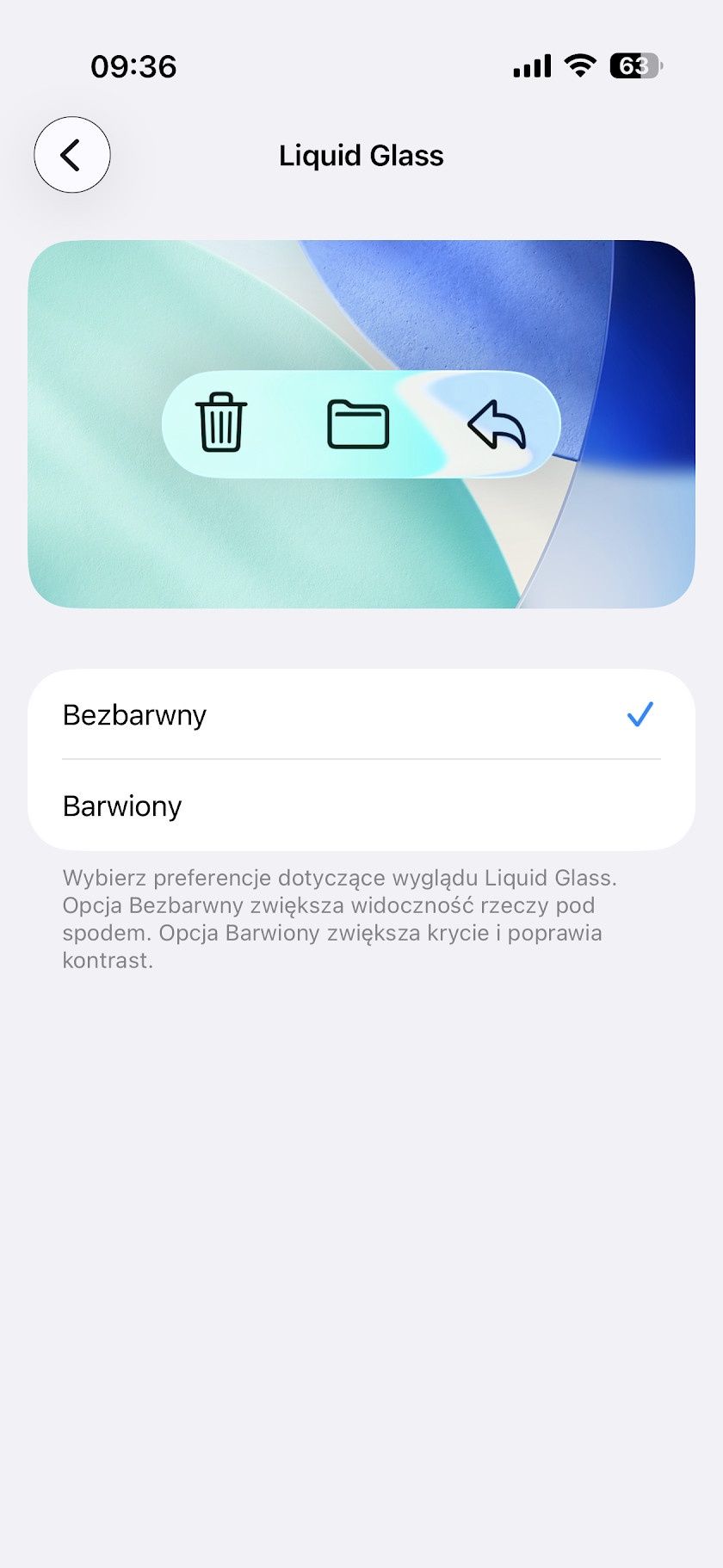 Bezbarwny (po lewej) i barwiony (po prawej)