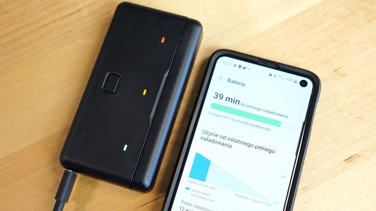 Dji Osmo Action 3 - etui jako powerbank do telefonu