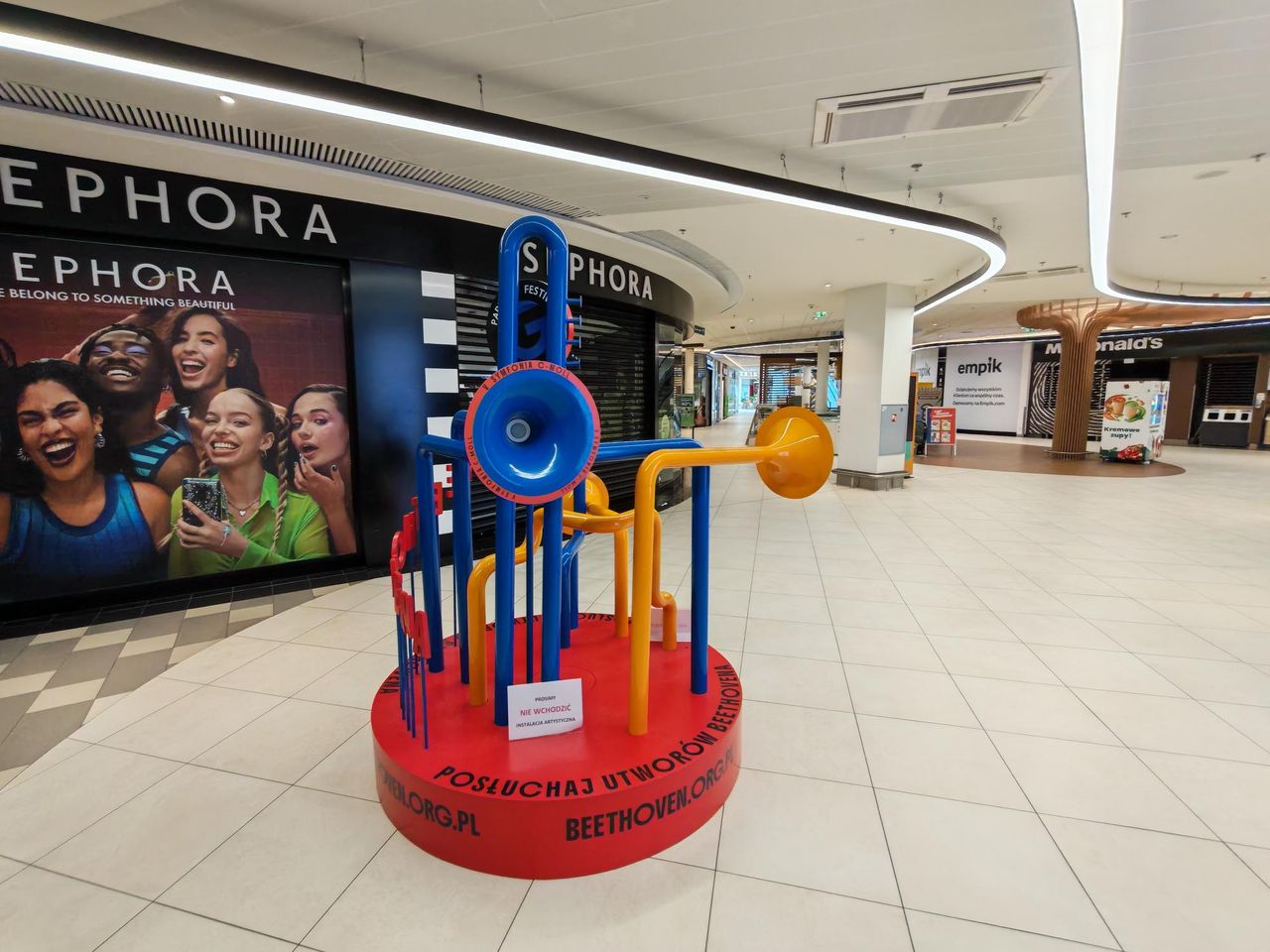 Zdjęcia zrobione Honorem 600 w ciągu dnia