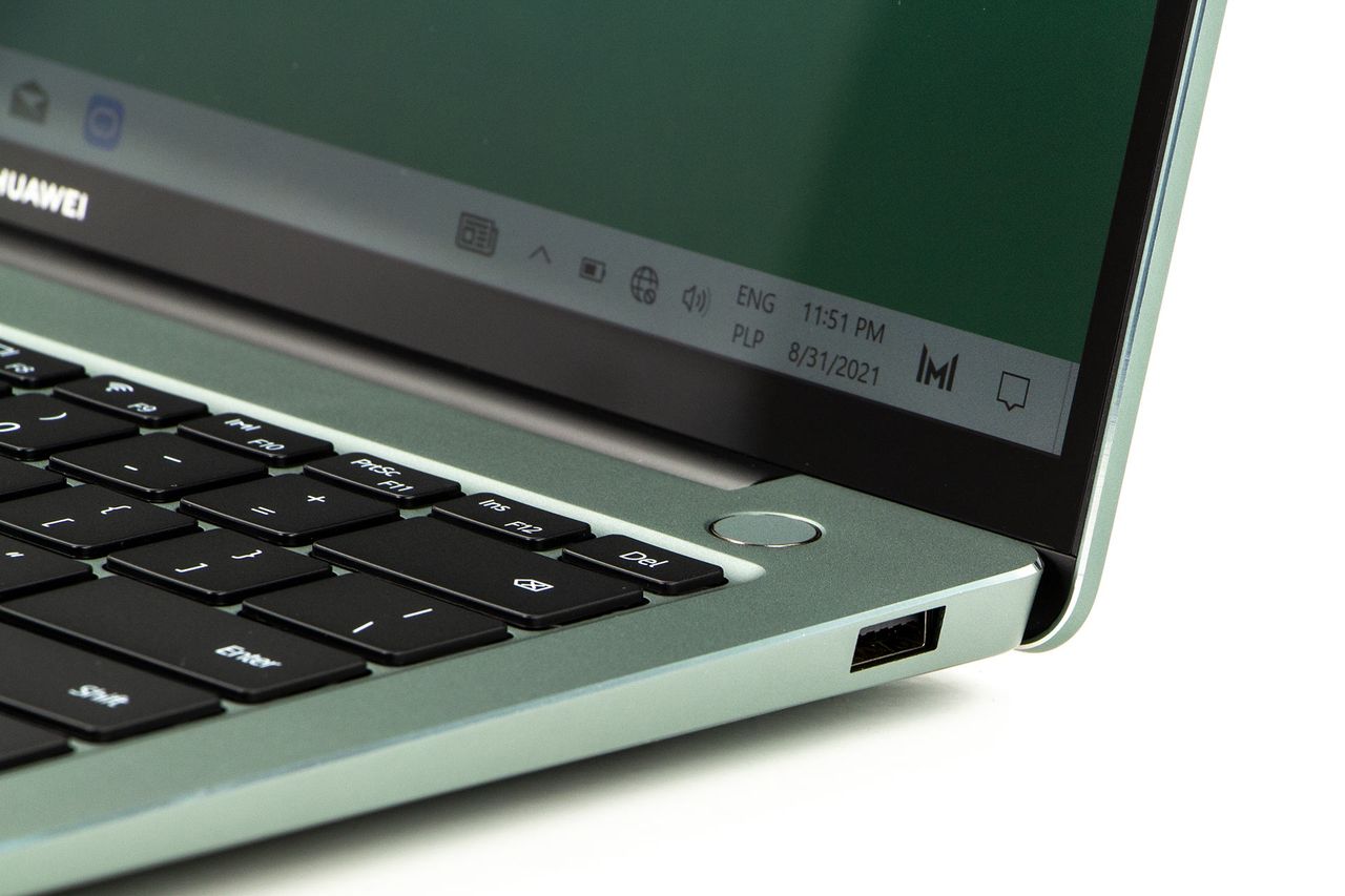 Huawei MateBook 14s - porty po prawej