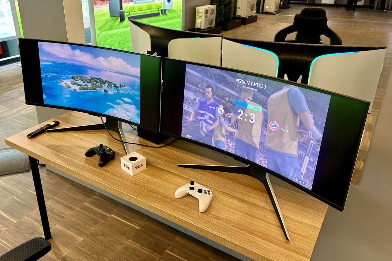 TCL monitory przód