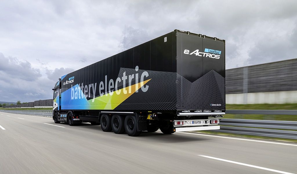 Mercedes-Benz eActros LongHaul