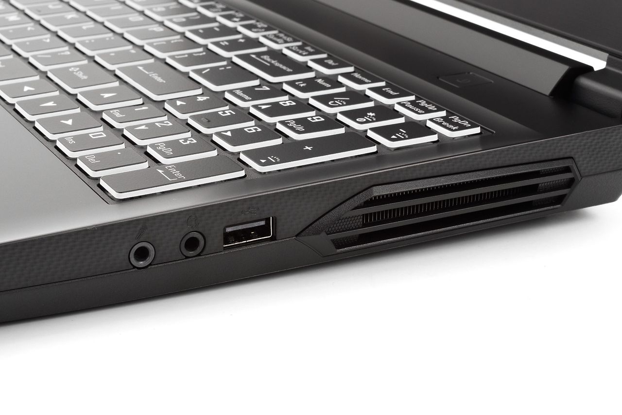 Gigabyte A5 K1 - porty po prawej