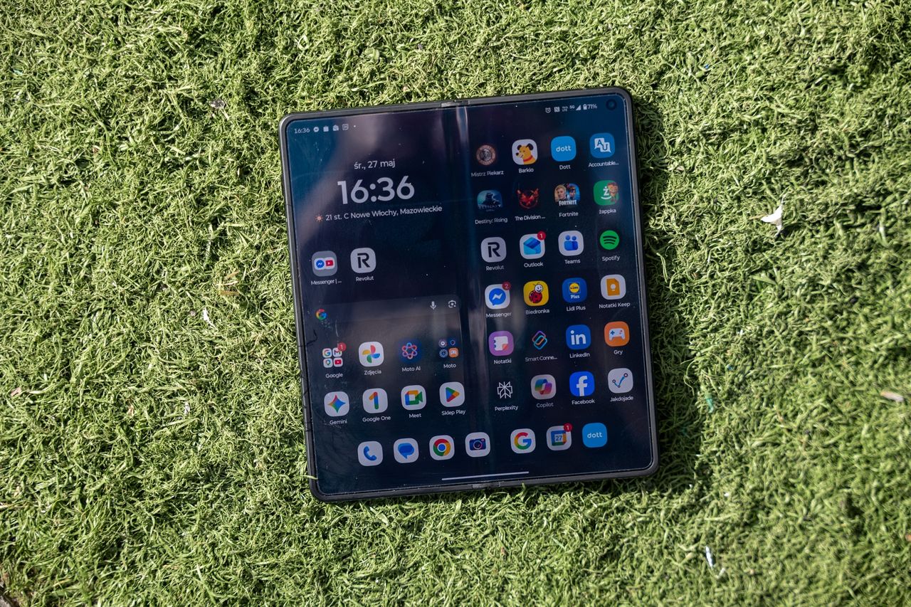 Ekrany Motoroli razr fold