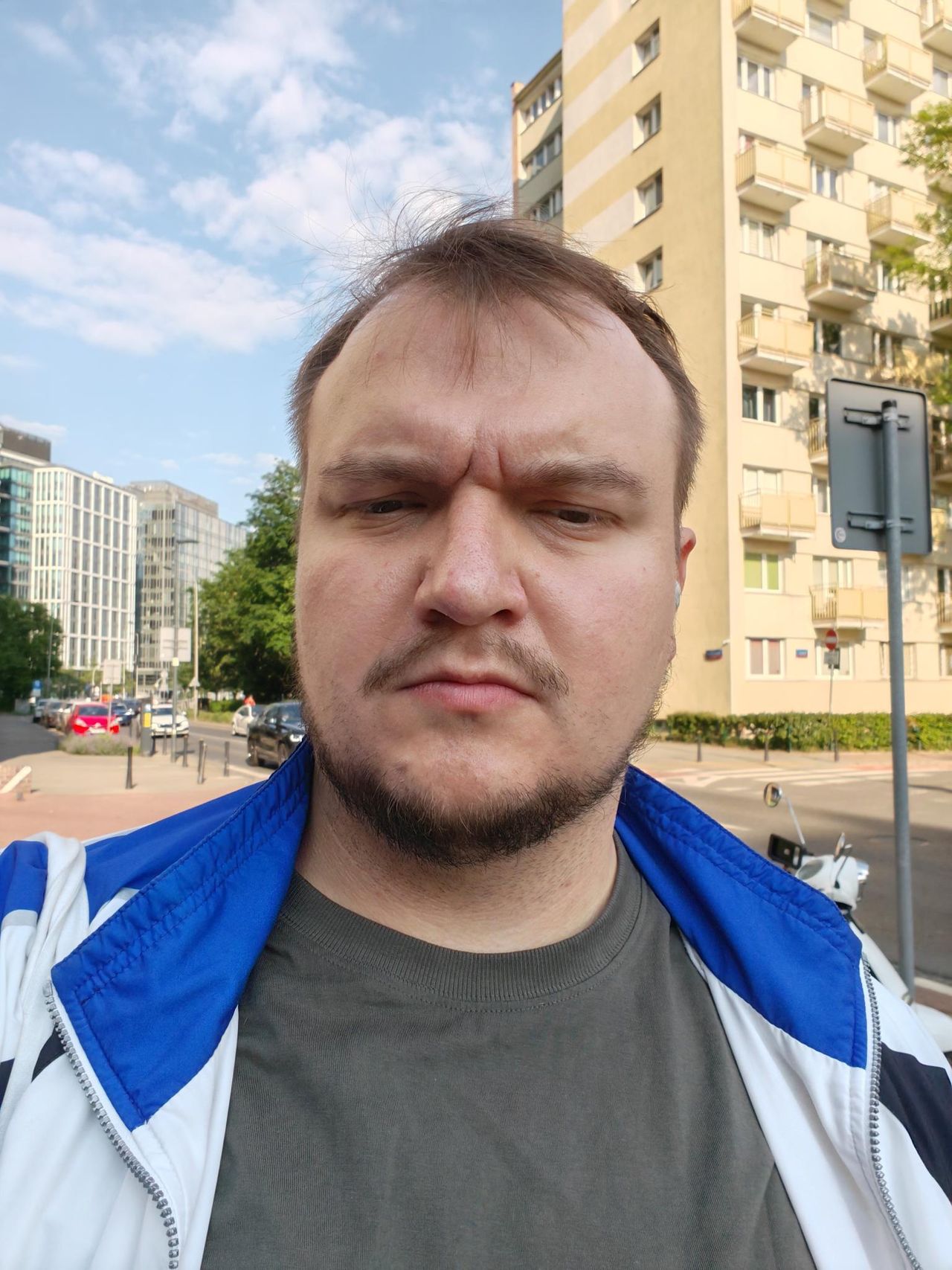 Zdjęcia z przedniego aparatu Honor 600