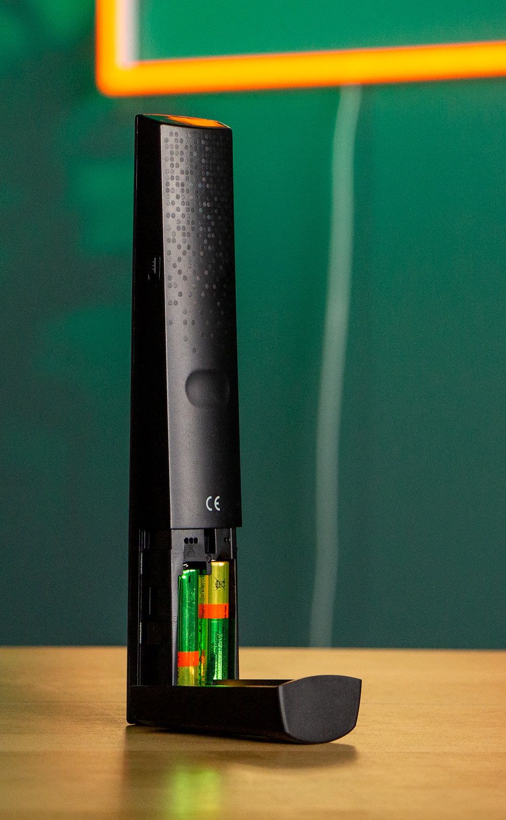 Hisense A85H - pilot baterie