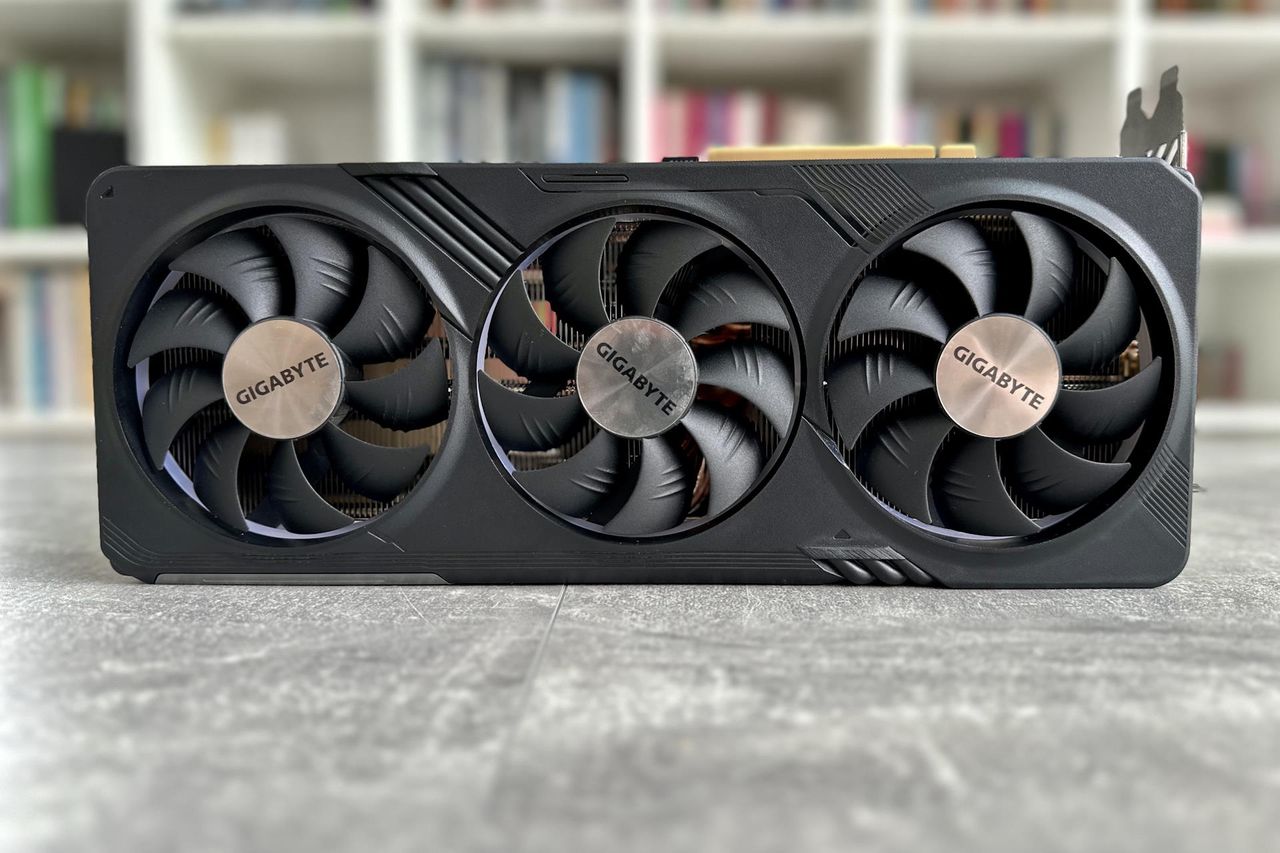 Gigabyte GeForce RTX 4070 Ti Super Gaming OC - wentylatory