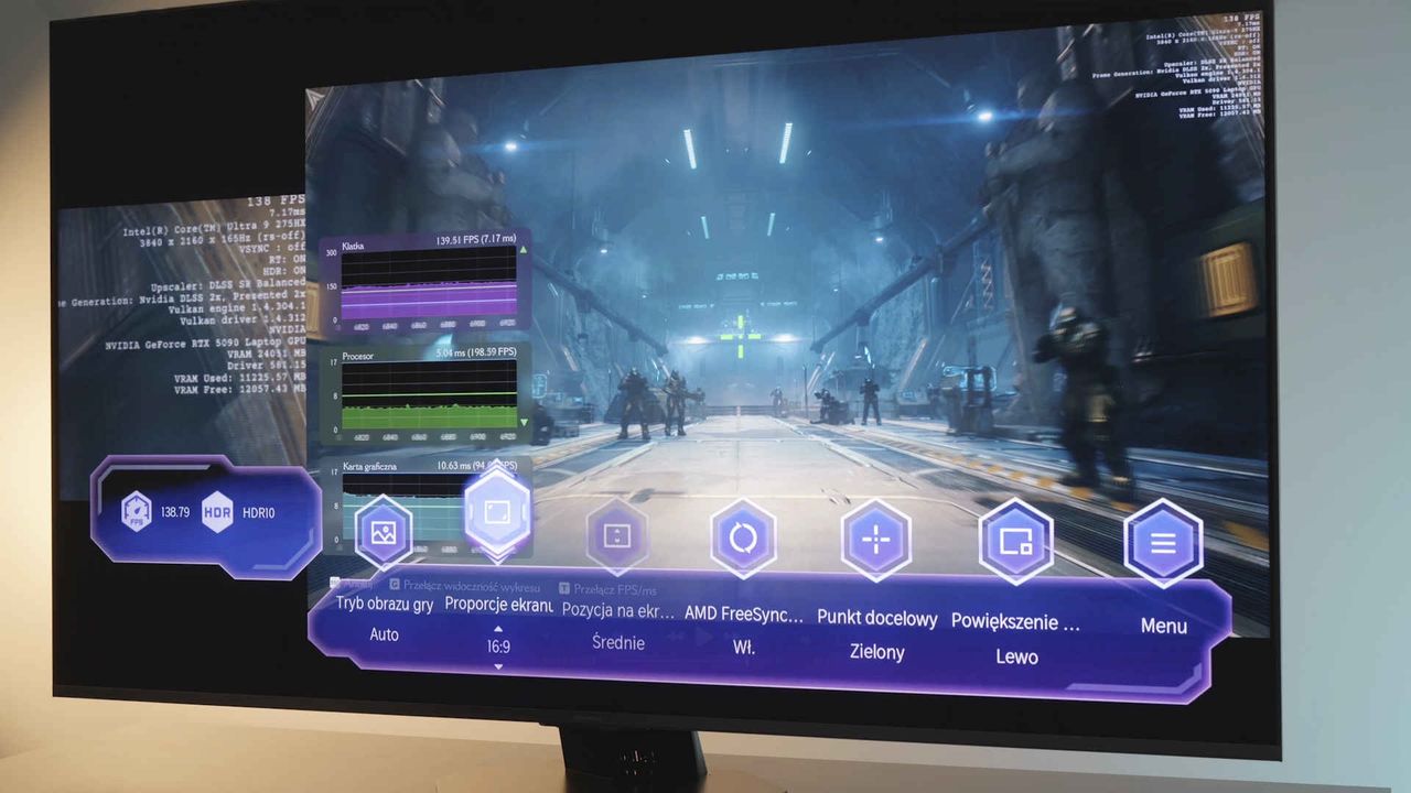 Hisense MiniLED U8Q - panel gracza 2