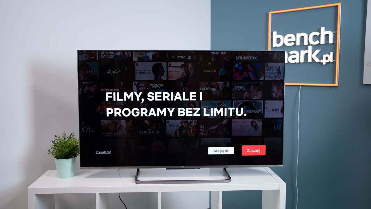 TCL 55C728 - od przodu