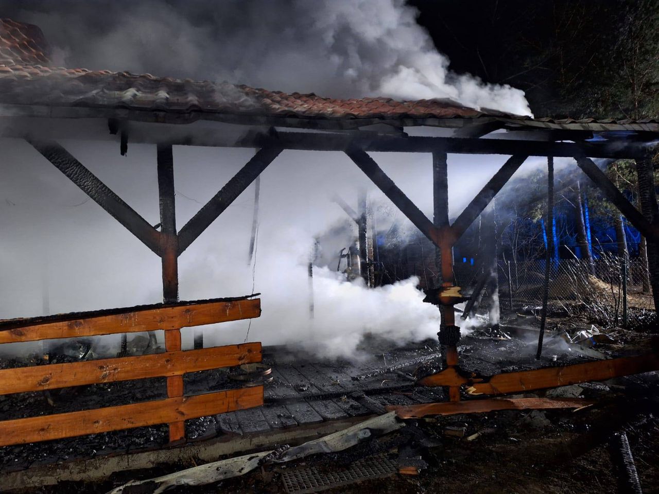 Pożar domku letniskowego