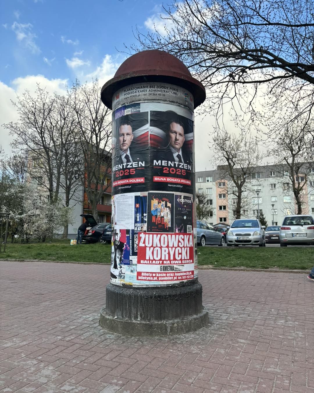 Słupy ogłoszeniowe POKiS