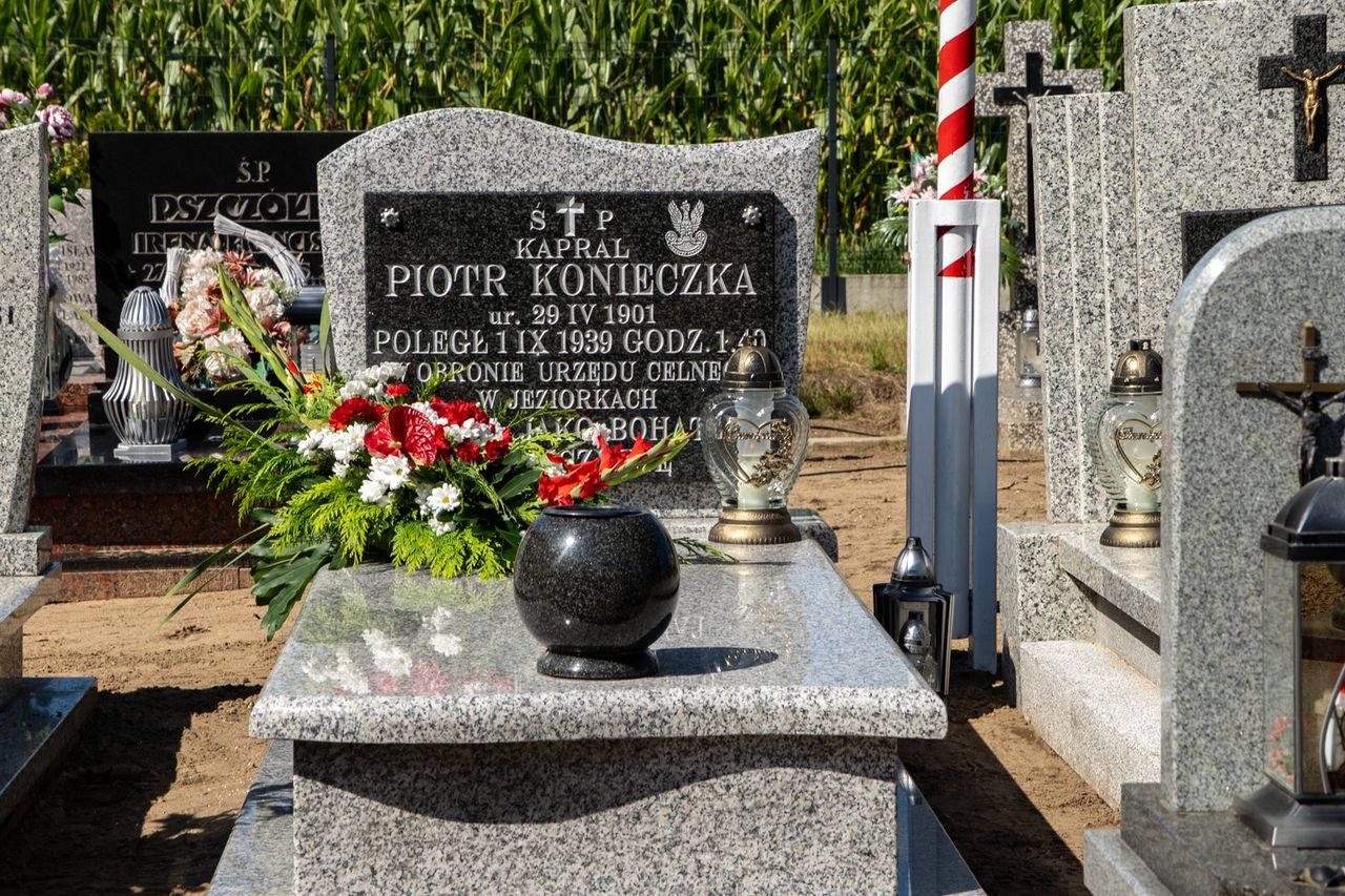 Śmiłowo, Cmentarz w Śmiłowie, Konieczka