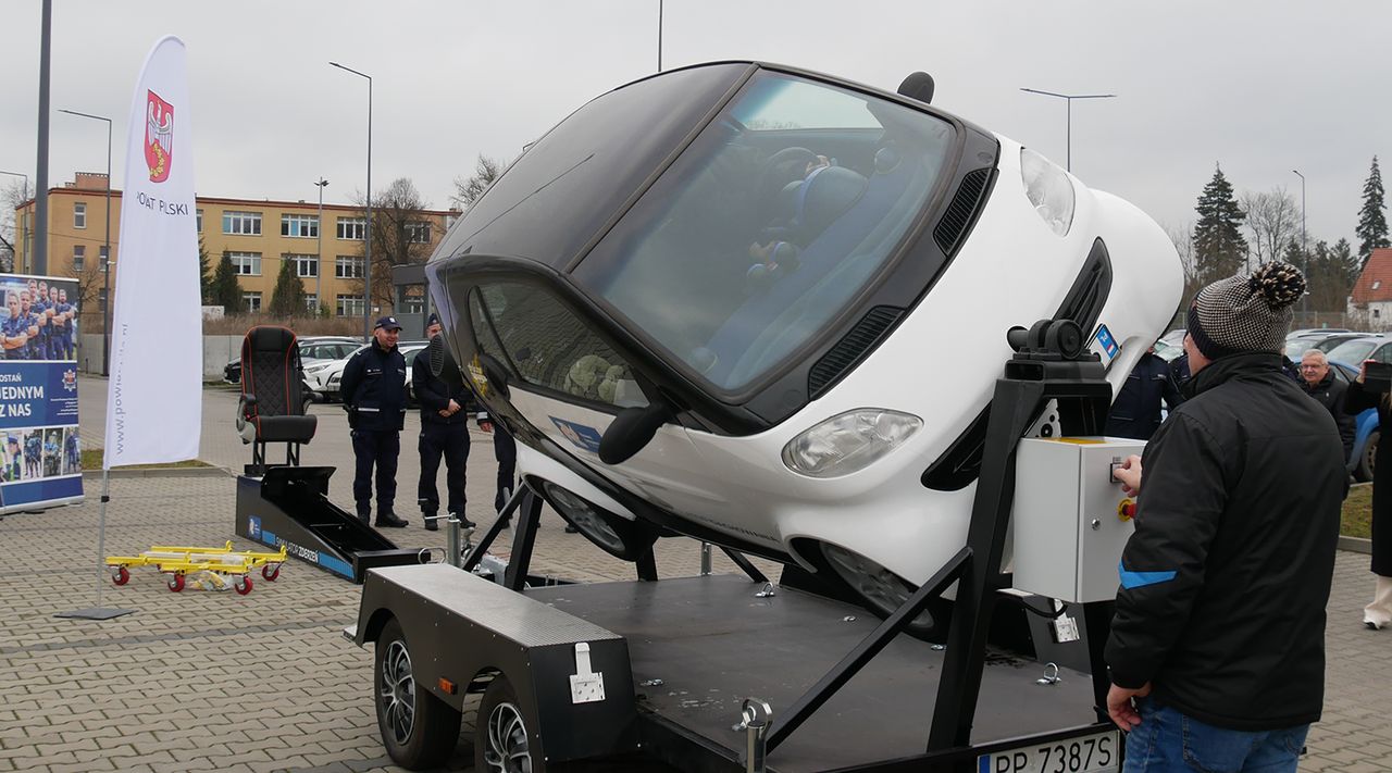 Policja, symulator dachowania, starosta