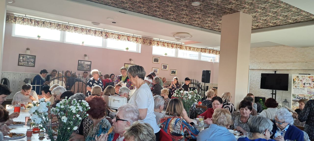 Dzień kobiet w Stowarzyszeniu Aktywny Senior 