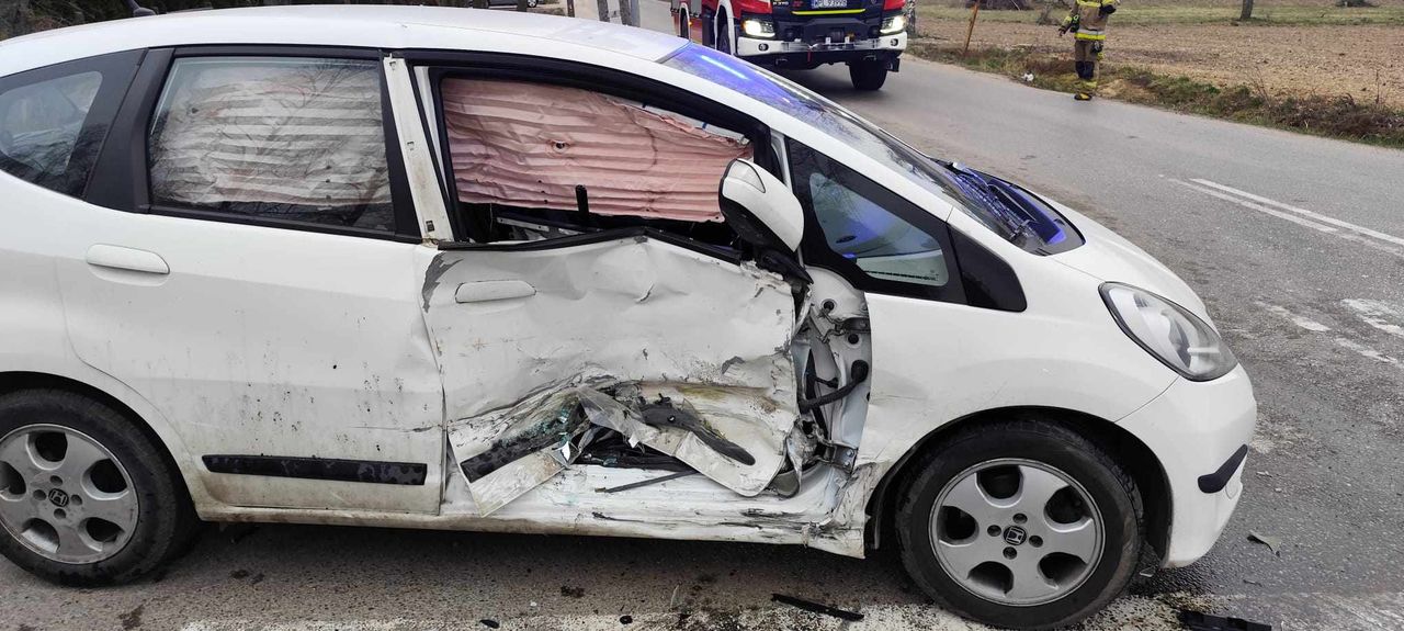 Zdarzenie drogowe w Rogozinie