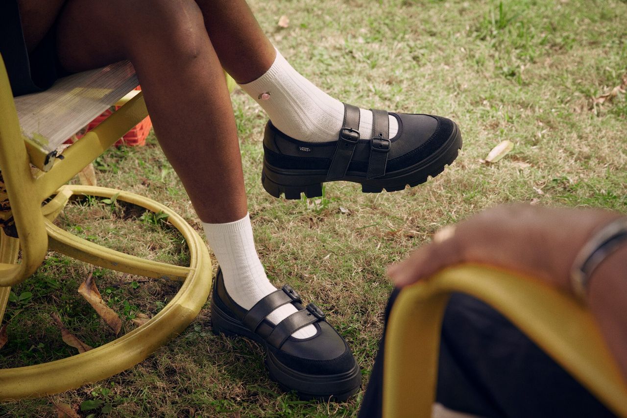 FA24_OTW_Beatrice_VN000D18BLK_MaryJaneDS_Black_DSC2929 (2)