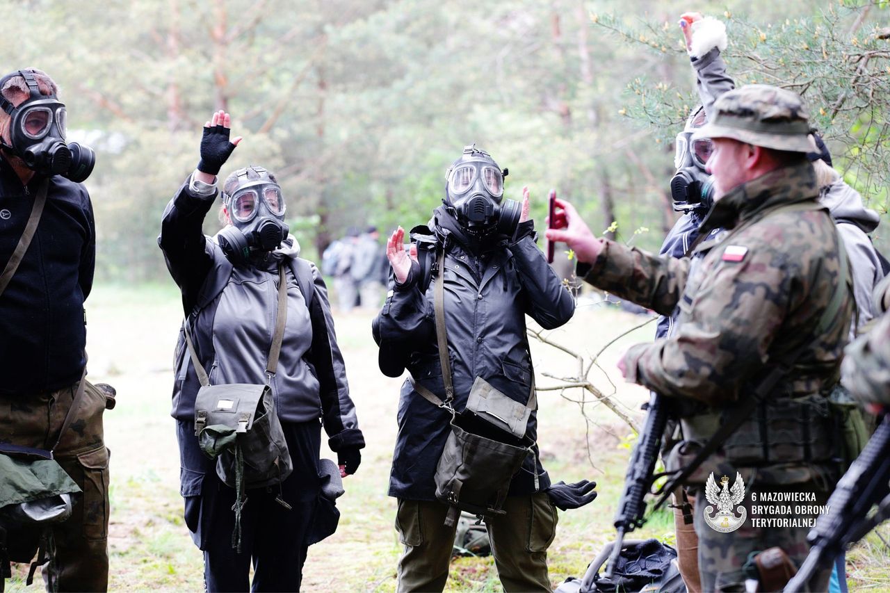 Samorządowcy na poligonie