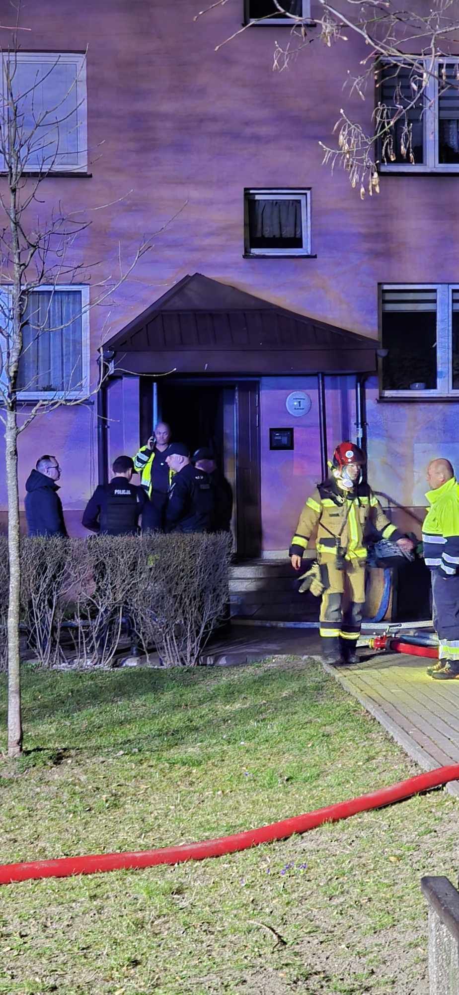 Przy ulicy Rembielińskiego doszło do pożaru śmieci w piwnicy 