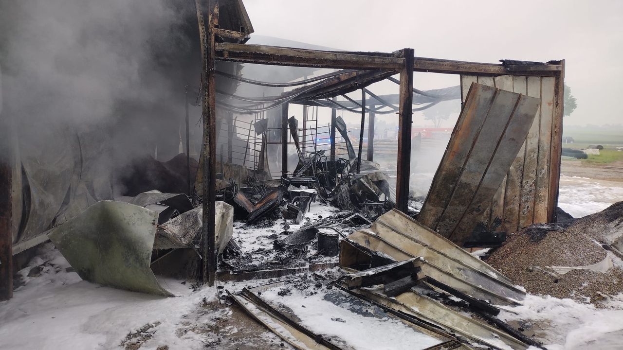 Pożar hali magazynowej