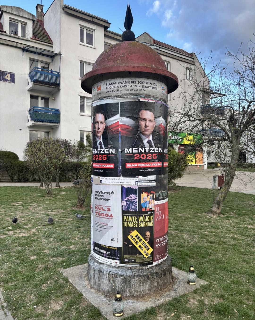 Słupy ogłoszeniowe POKiS