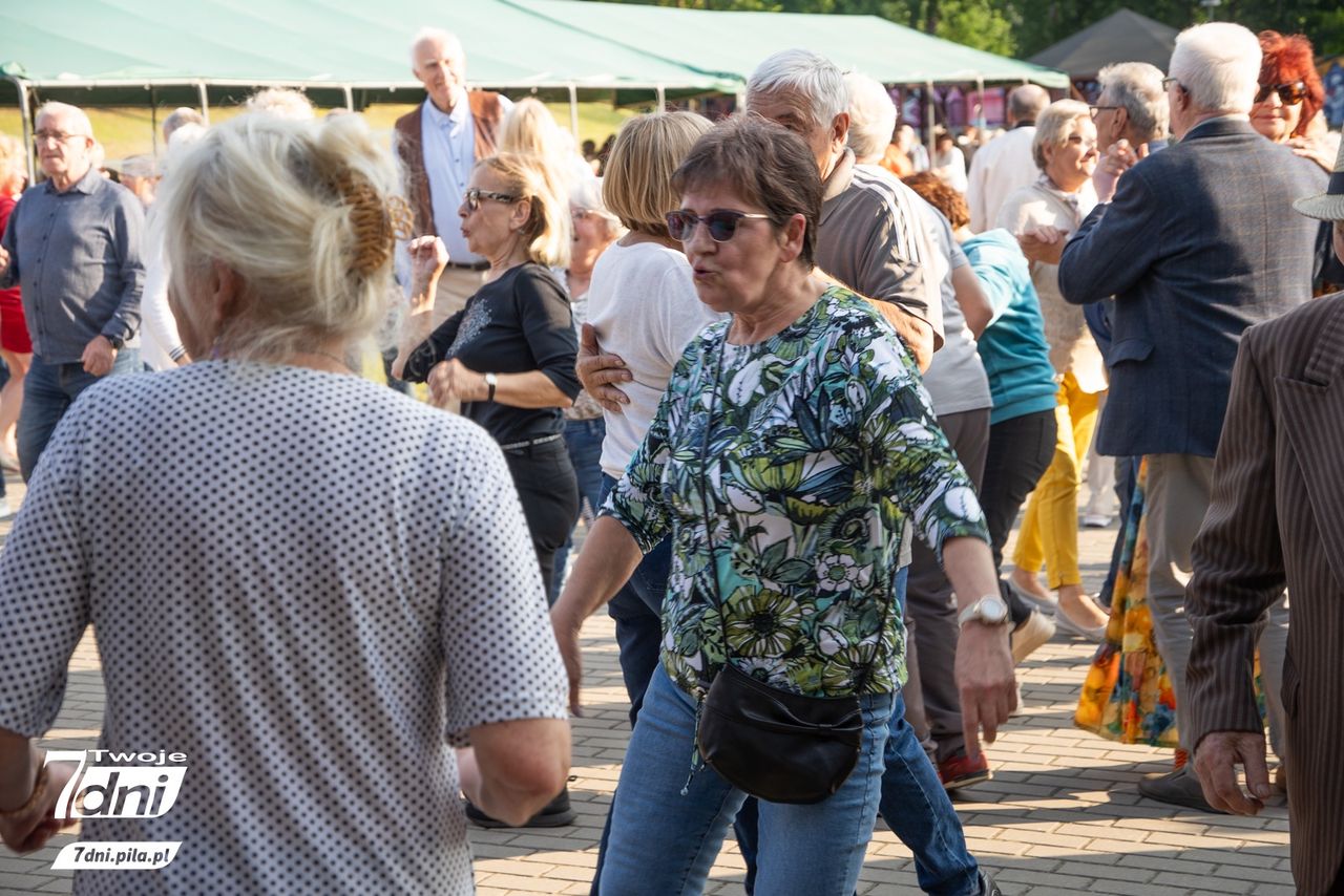 Seniorzy, Piła, Stadion Powiatowy w Pile, zabawa