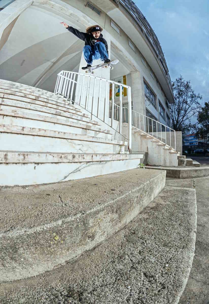 Victor_Pellegrin_Early_Grab_Bs_FiveO_Grind_5861_AdobeRGB_DVL copy