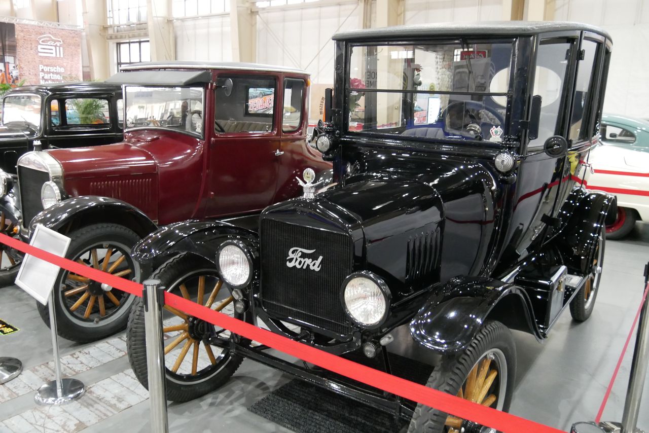 Retro Motor Show 2025