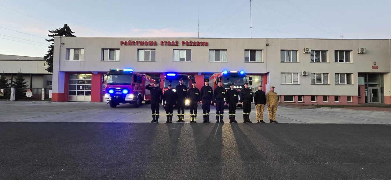 Strażacy z Płocka oddali hołd