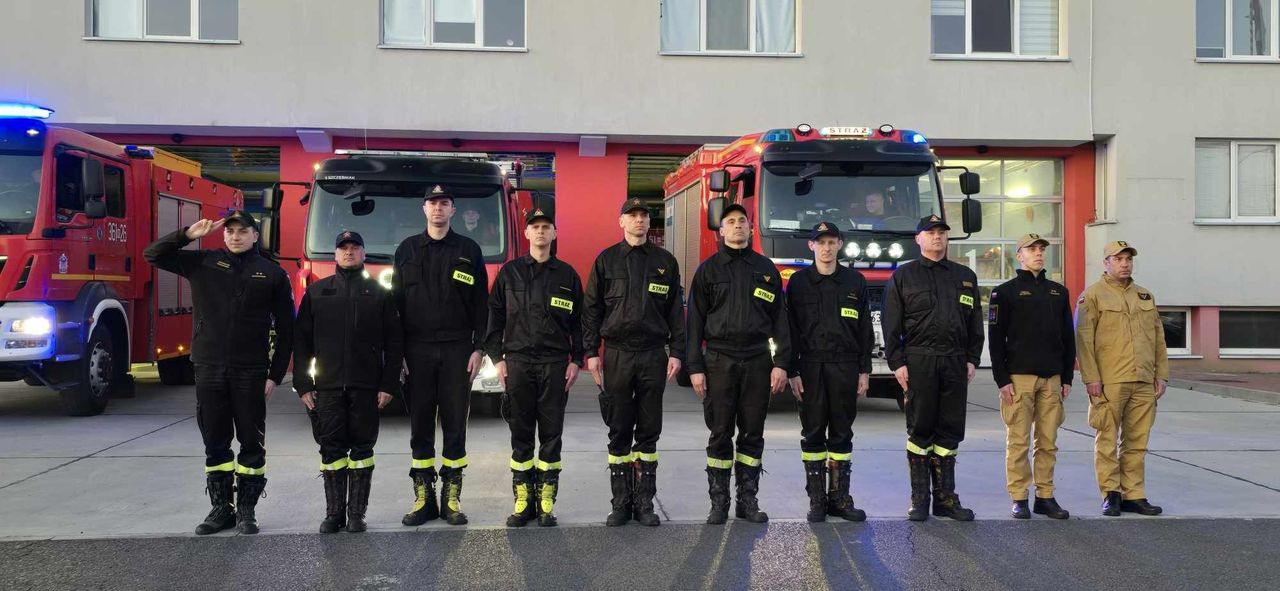 Strażacy z Płocka oddali hołd