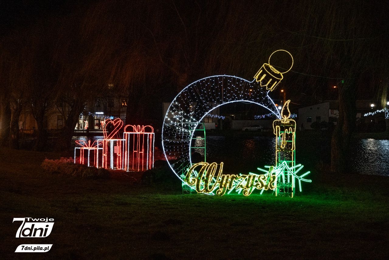 Gmina Wyrzysk, Osiek nad Notecią, Święta, ozdoby
