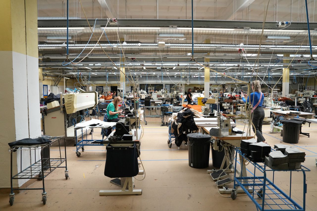 Fabryka tętni życiem 