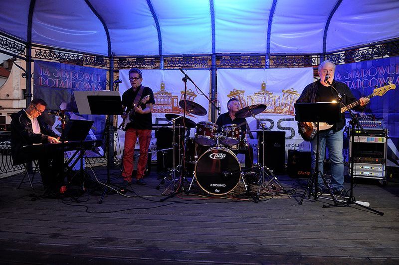 Na Starówce Potańcówka