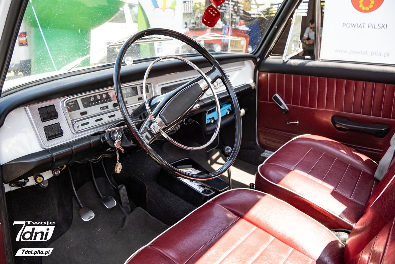 Zlot Starych Samochodów i Maszyn, Walentynowo 2025 