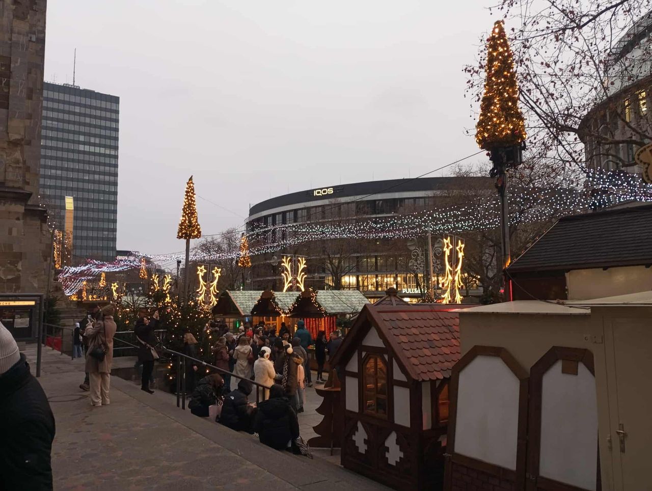Jarmark Bożonarodzeniowy w Berlinie. 13.12.2025 r. 