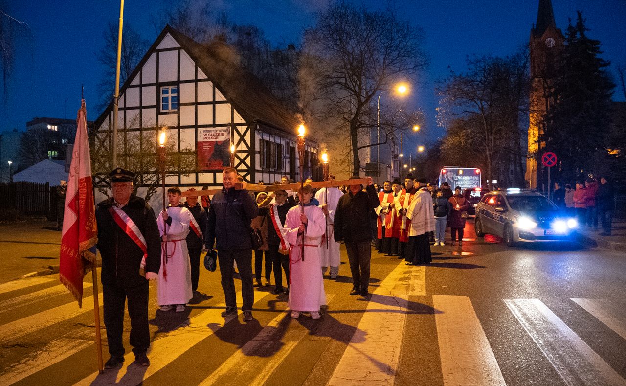 Pilska Droga Krzyżowa, Wielkanoc, Piła