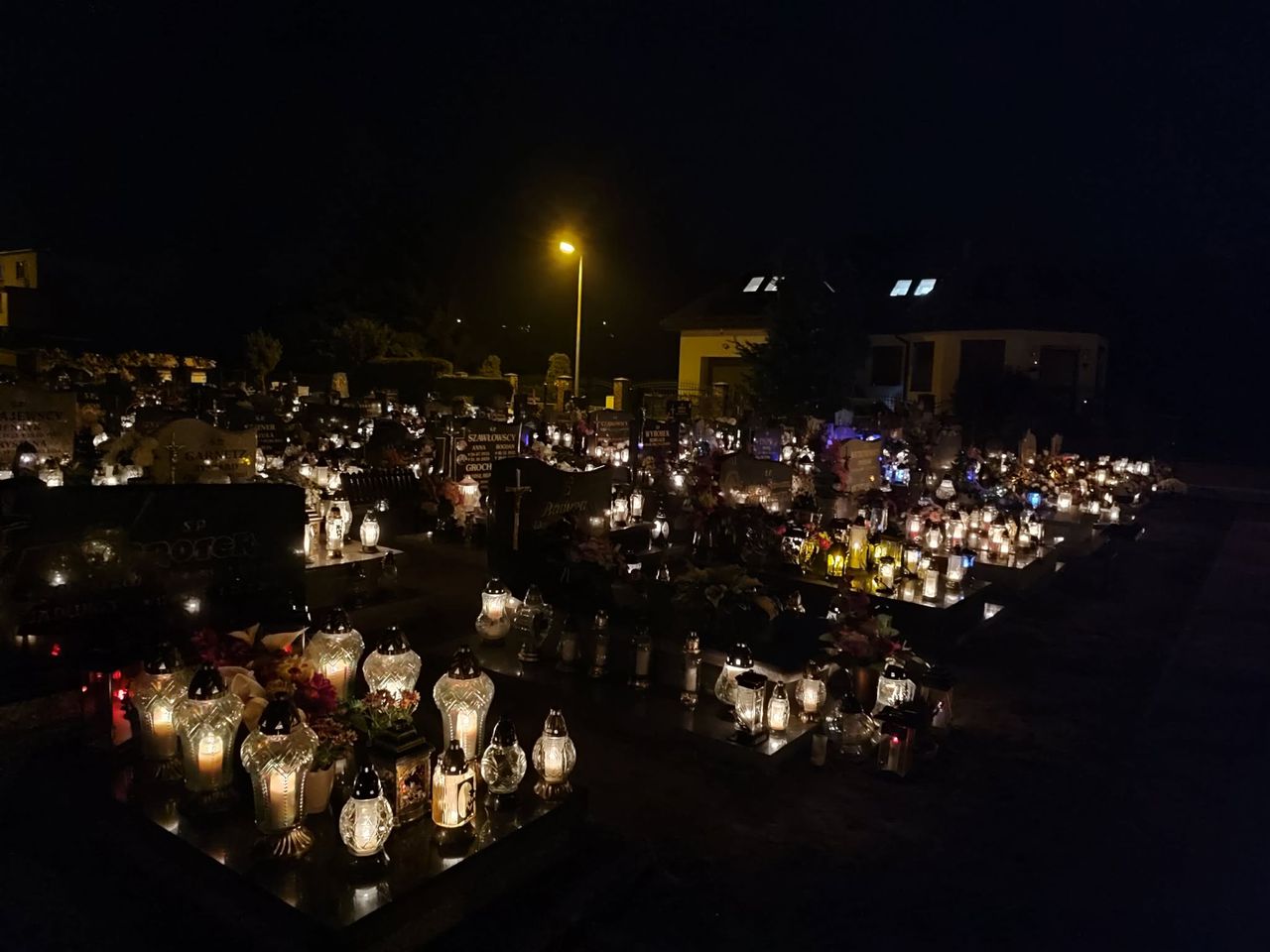 Cmentarz w Osieku nad Notecią, Wszystkich Świętych