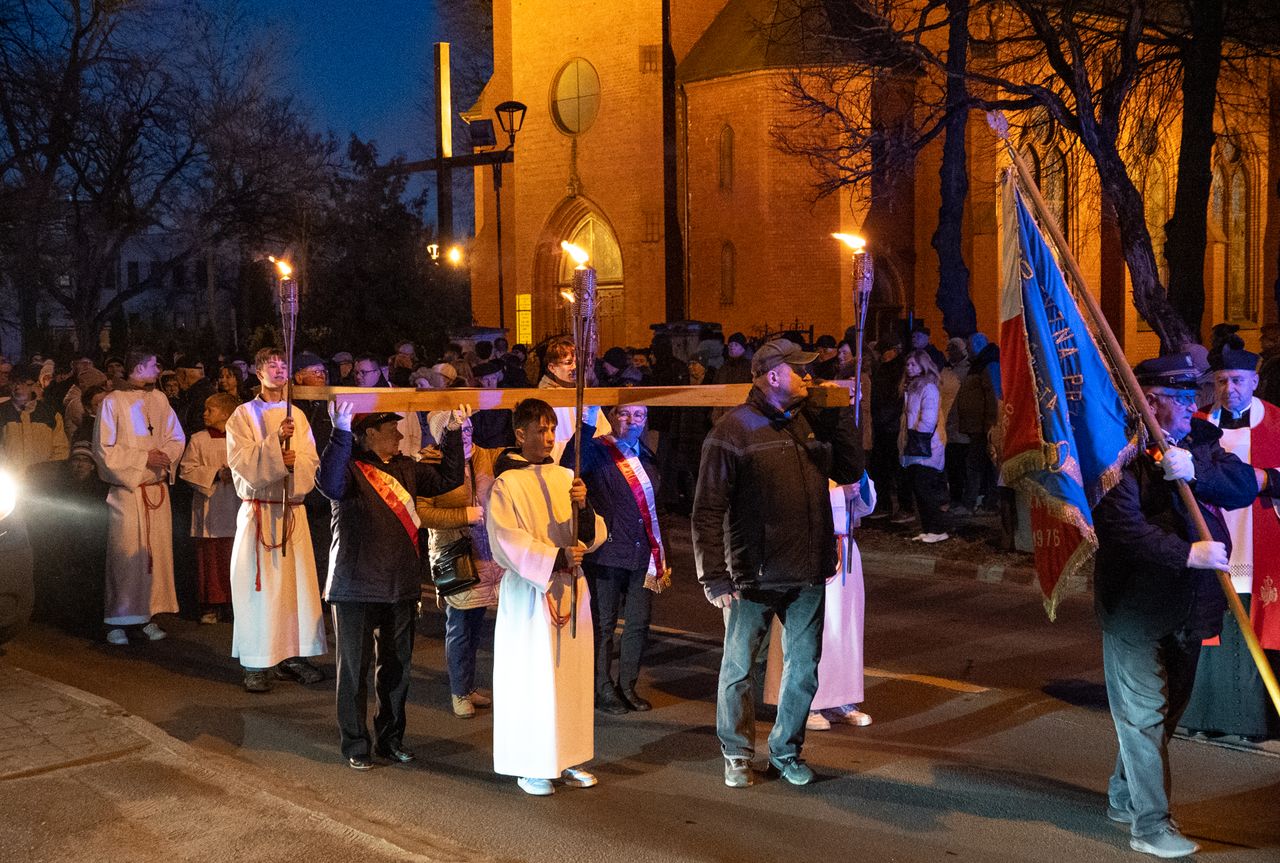 Pilska Droga Krzyżowa, Wielkanoc, Piła