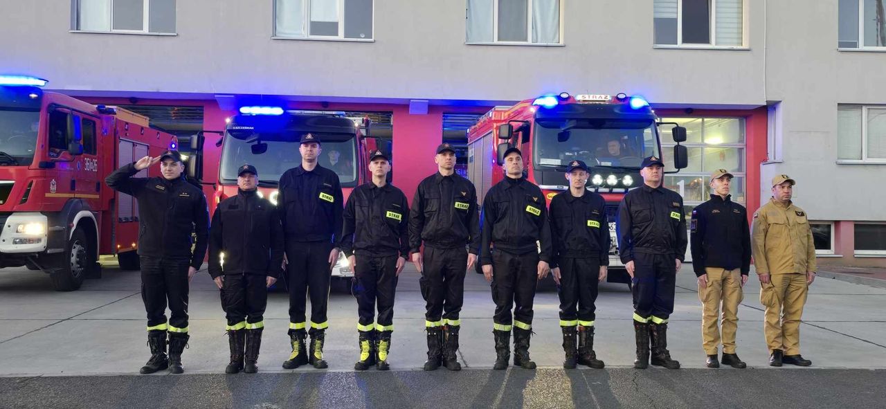 Strażacy z Płocka oddali hołd