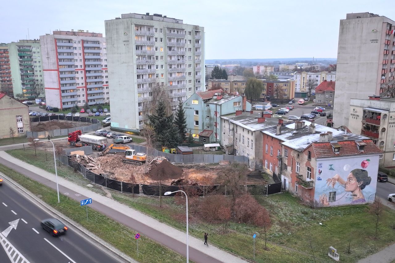 Wyburzane kamienice: Wawelska, Bydgoska w Pile