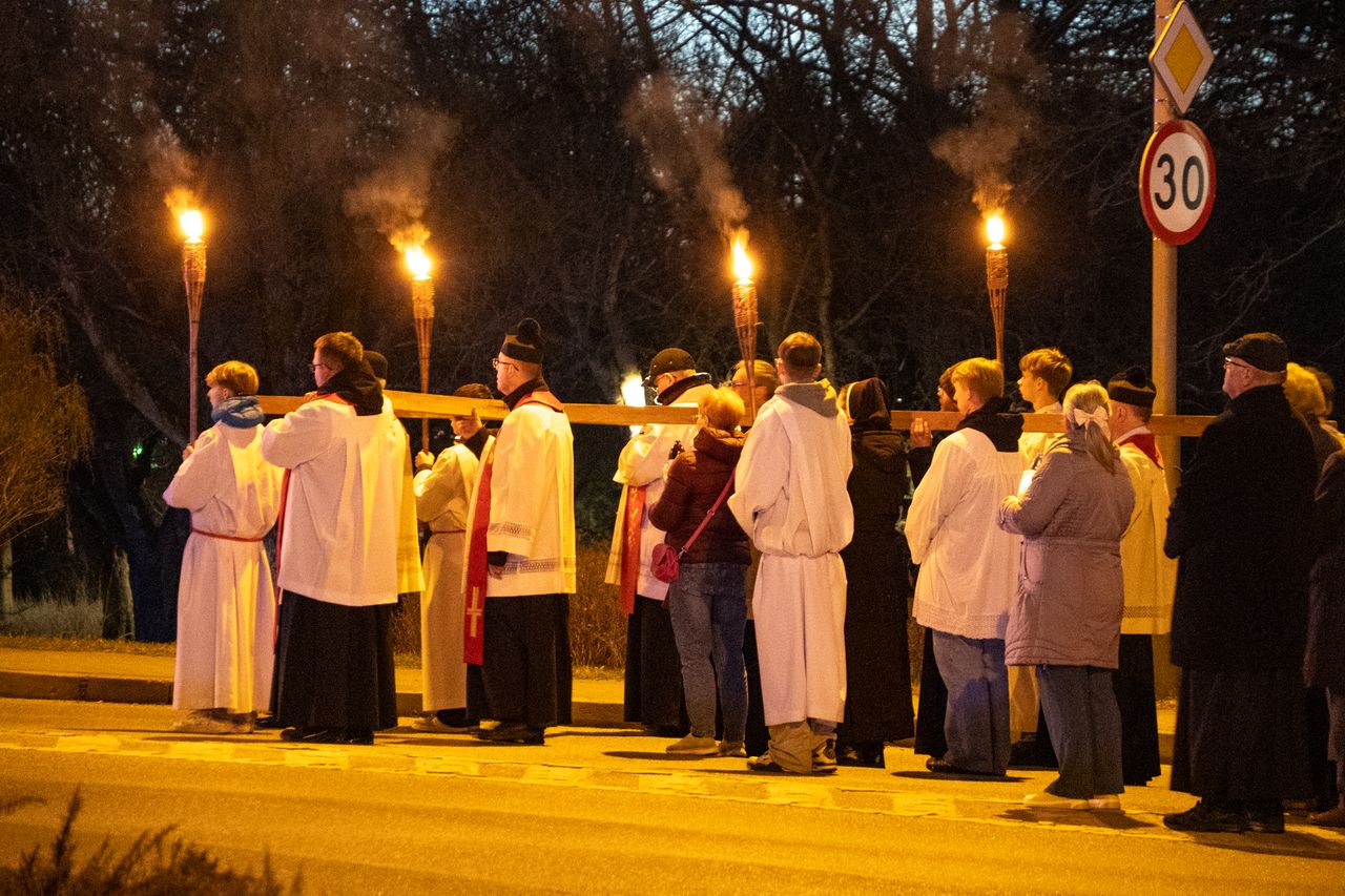 Pilska Droga Krzyżowa, Wielkanoc, Piła
