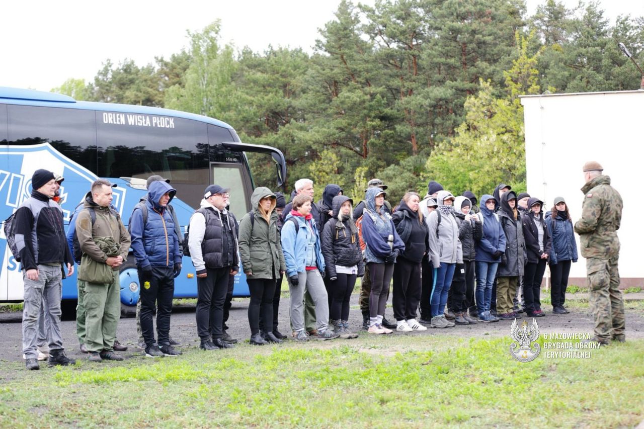 Samorządowcy na poligonie
