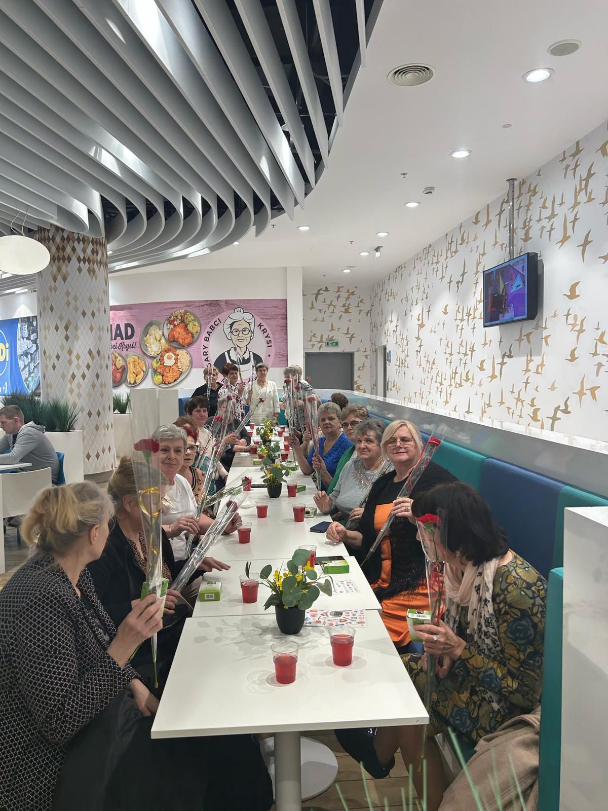 Dzień kobiet w Stowarzyszeniu Aktywny Senior 