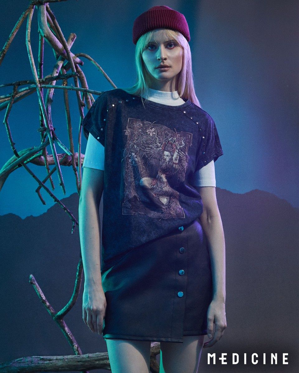 bestiariusz+logotyp_1920x2400_11